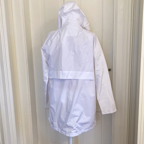Mondetta Outdoor Project, white nylon rain jacket with hood, size large, - Picture 1 of 6